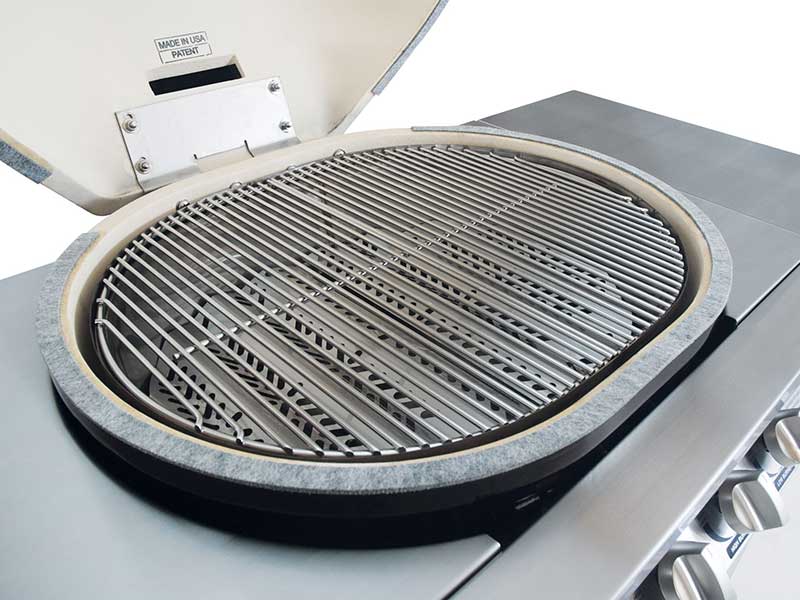 Stock Image of Primo Oval G 420 Gas Grill Inside view of primo oval G 420 Gas Grill